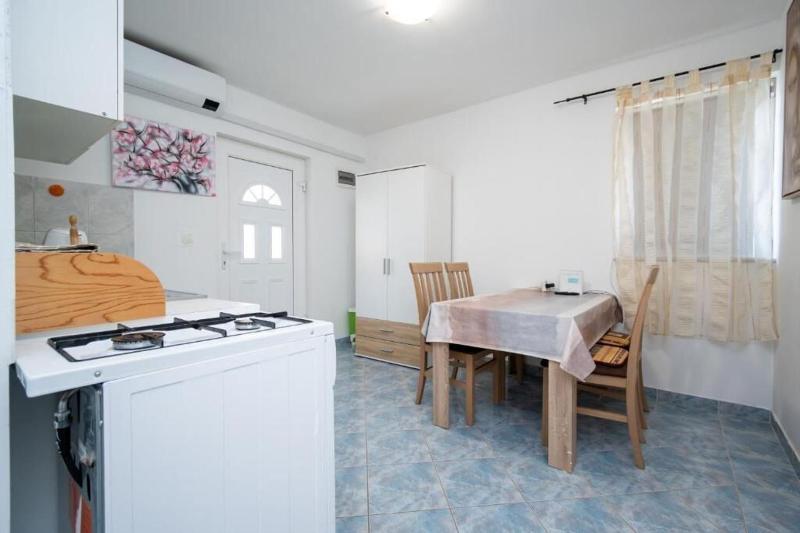 Apartments Gavro - image 37
