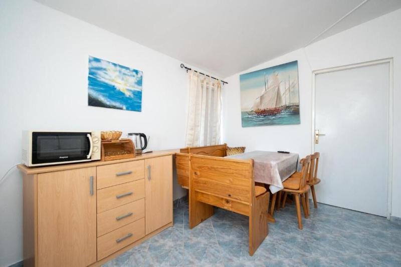 Apartments Gavro - image 7