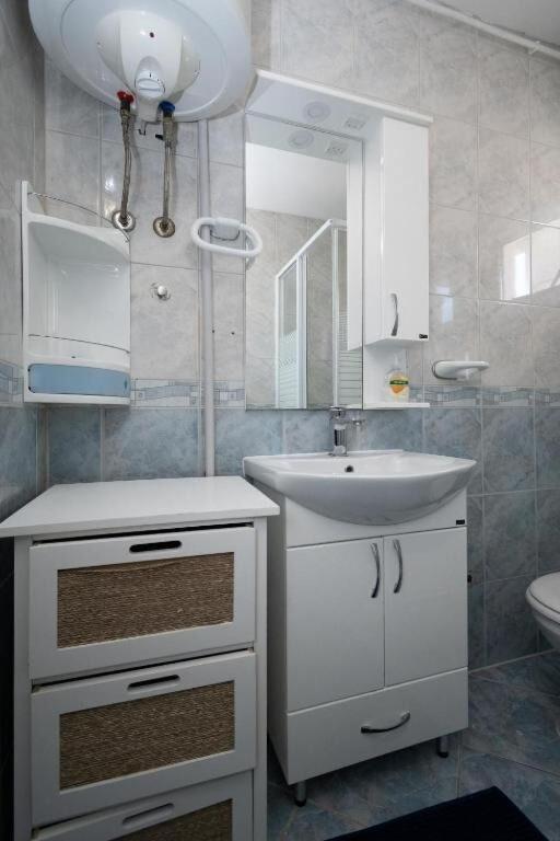 Apartments Gavro - image 17