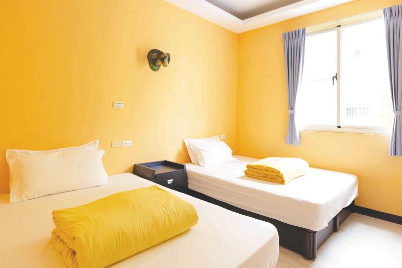 REST Book & Bed - image 12
