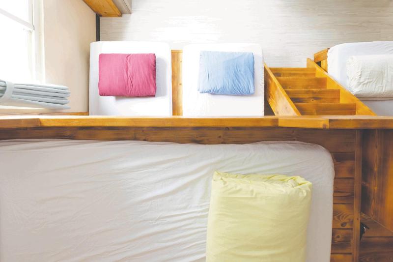 REST Book & Bed - image 27