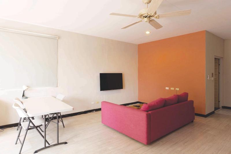 REST Book & Bed - image 16