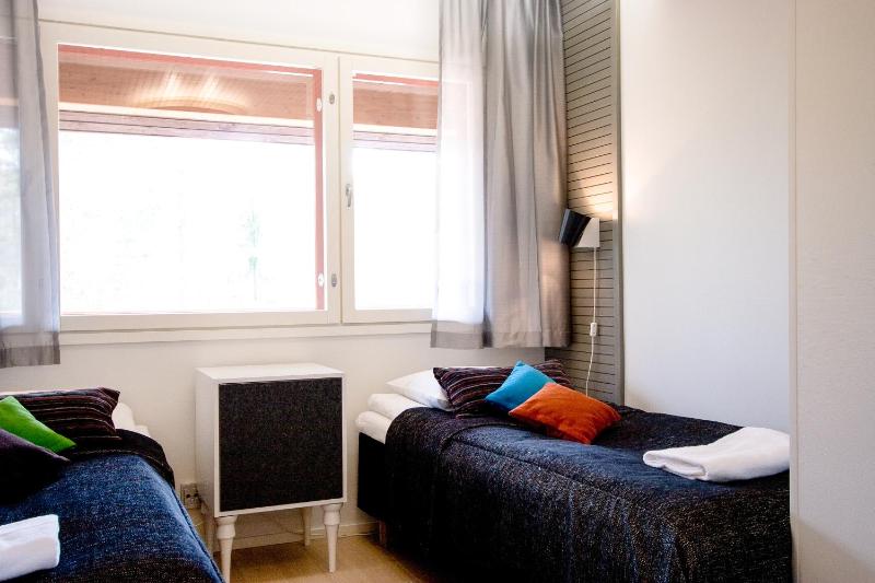 Three-Bedroom Apartment with Sauna - No pets image 3