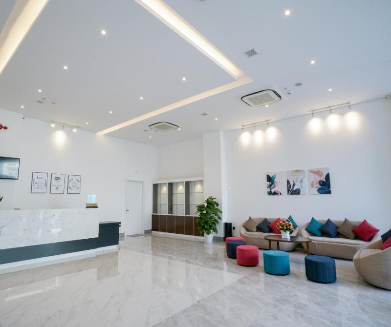 Pink Garden Hotel - image 8