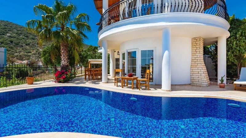 3 Bedroom Luxury Villa in Kalkan - image 37