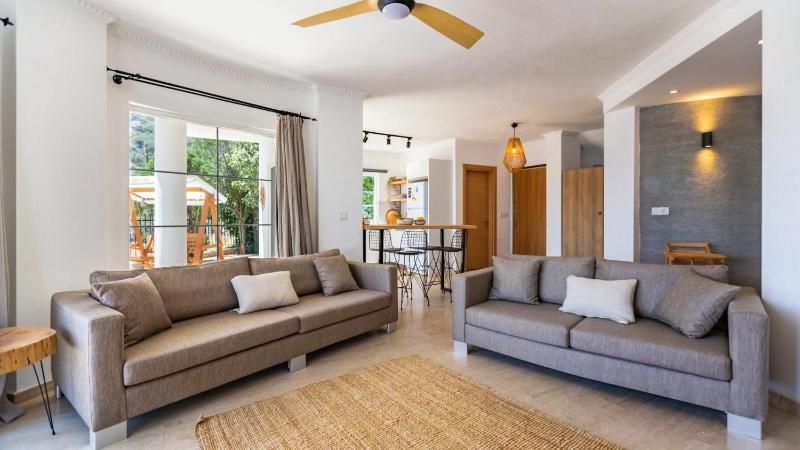 3 Bedroom Luxury Villa in Kalkan - image 24