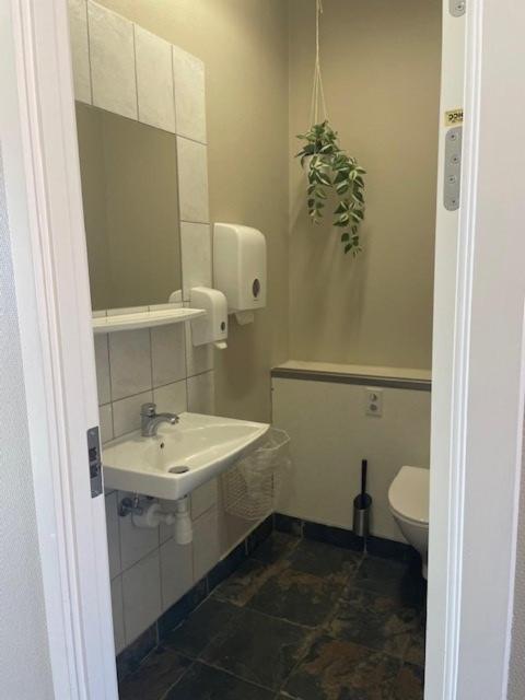 Cottage with Shared Bathroom (2 Adults) image 1