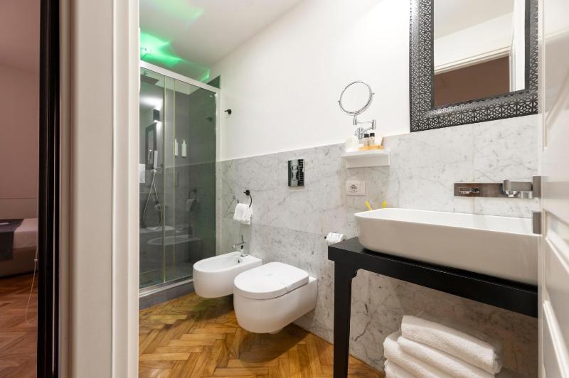 Junior Suite image 3