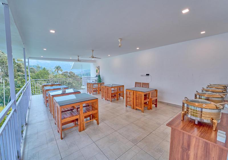 Ice Mist Pool Resort Munnar by VOYE HOMES - image 14