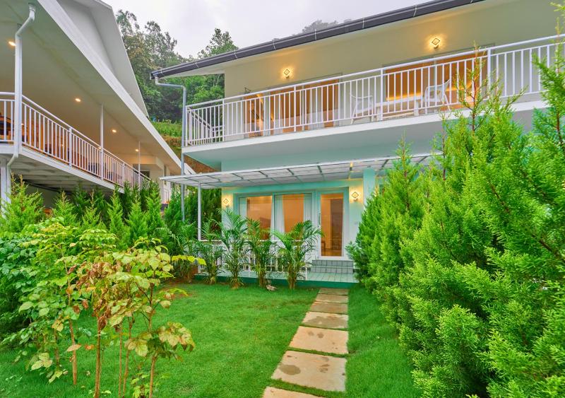Ice Mist Pool Resort Munnar by VOYE HOMES - image 32