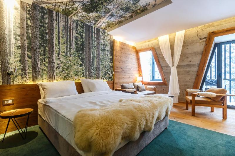 Superior Double or Twin Room image 3