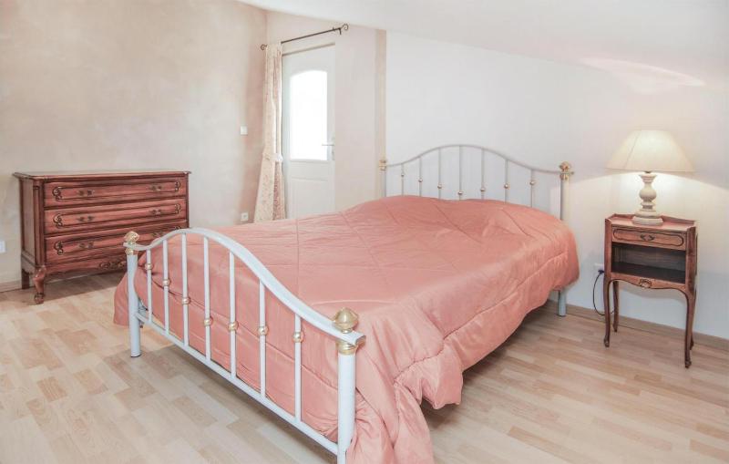 Stunning Apartment In Le Sambuc With Wifi - image 30