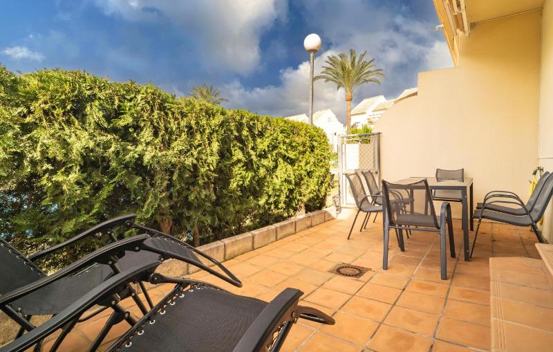 Awesome Home In San Luis De Sabinillas - image 23