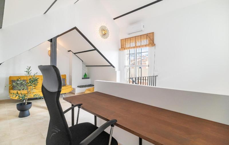 Awesome Home In San Luis De Sabinillas - image 6
