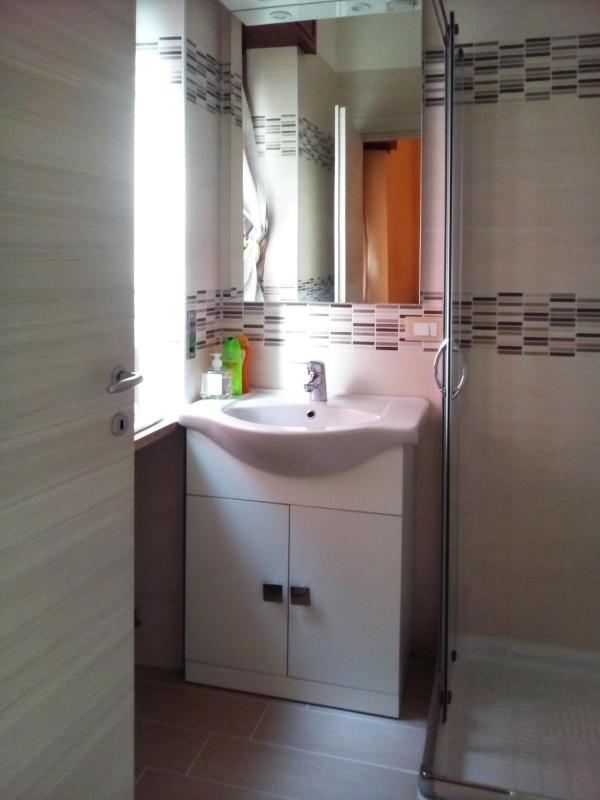 Triple Room with Private Bathroom image 1