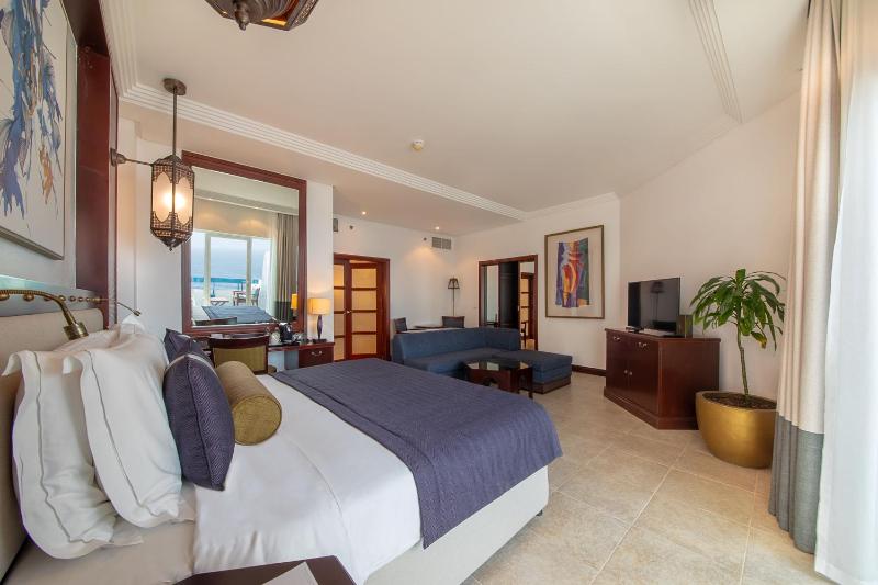 Junior Suite Sea View image 3