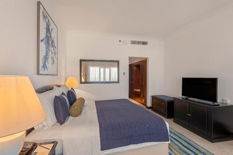 Superior Room Sea View image 4