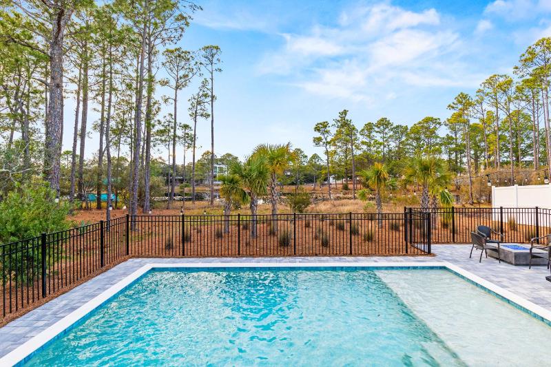 Pool 30A Fire Table Gourmet Kitchen Luxury - image 30
