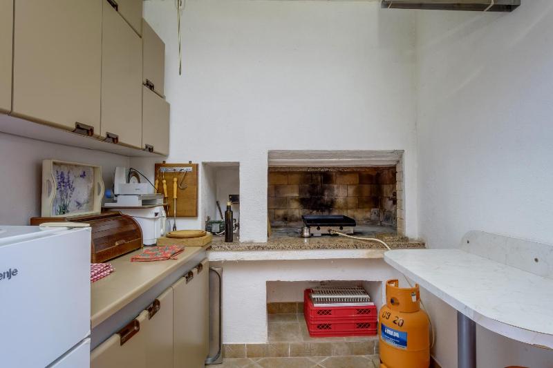 Apartments Anci - image 13