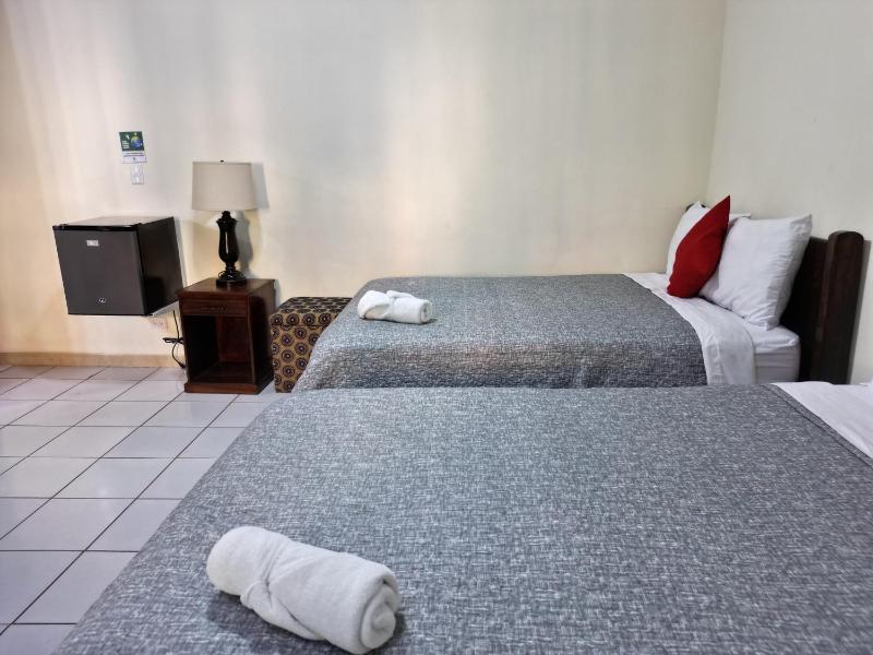 Hotel Sueños - image 3