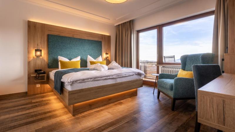 Double Room with Mountain View image 1