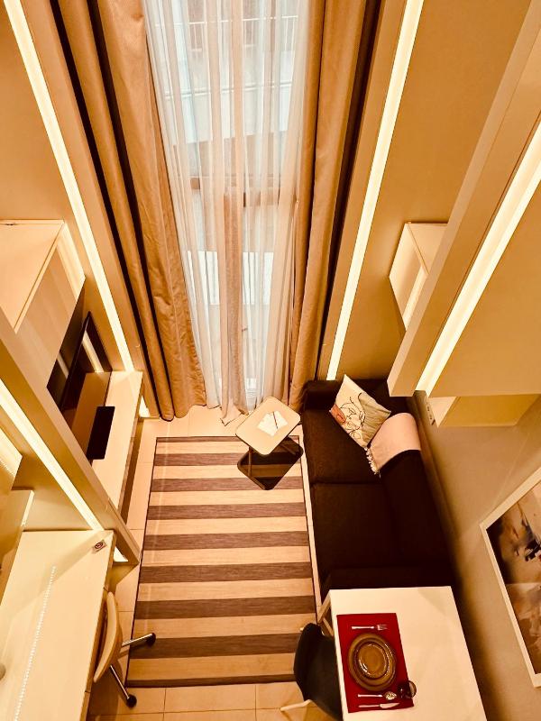 Standard Twin Room image 4