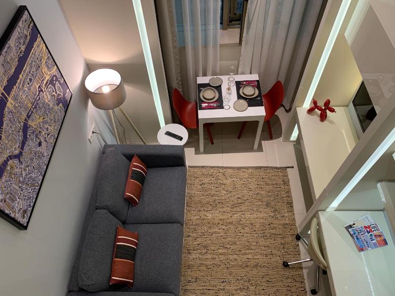 Superior King Room image 4