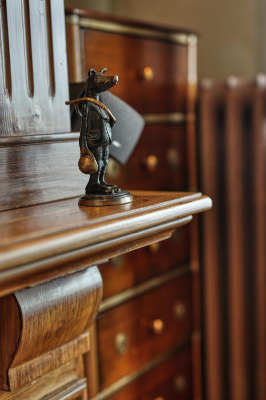 Standard Suite image 3