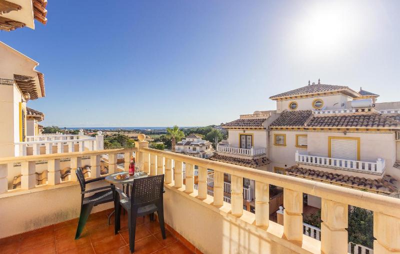 Beautiful Home In Orihuela Costa - image 9