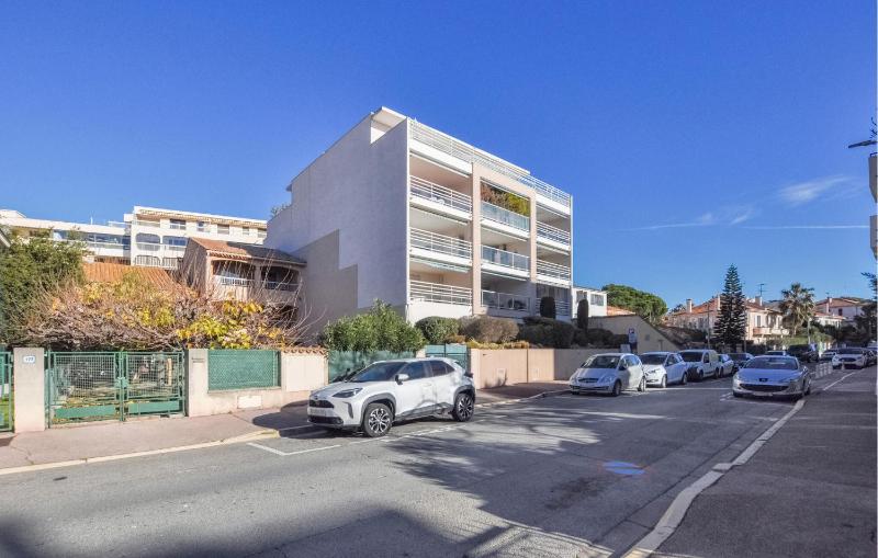 Amazing Apartment In Fréjus With Wifi - image 1
