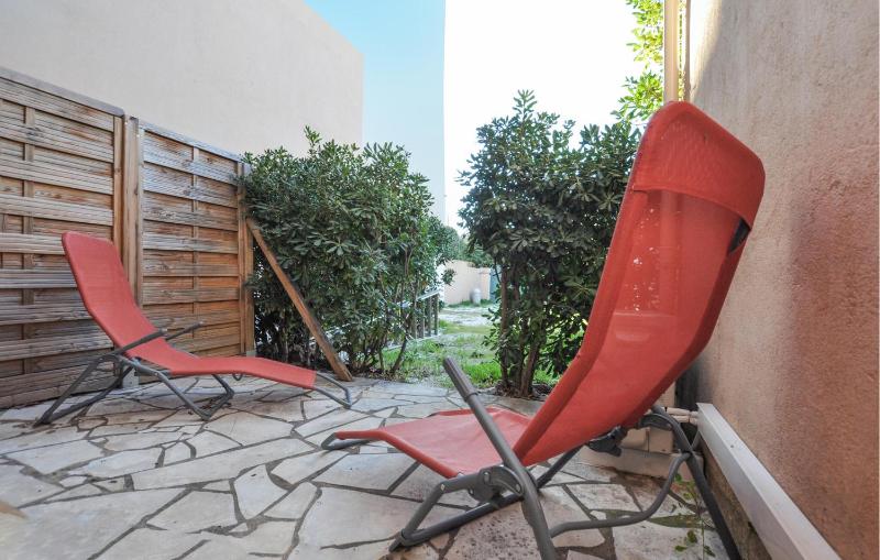 Amazing Apartment In Fréjus With Wifi - image 6