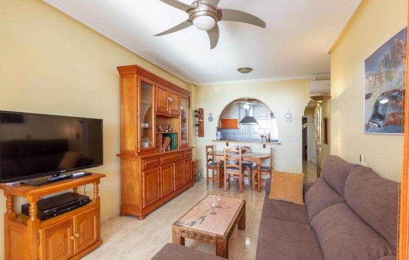 Stunning Apartment In Santa Pola With Wifi - image 14