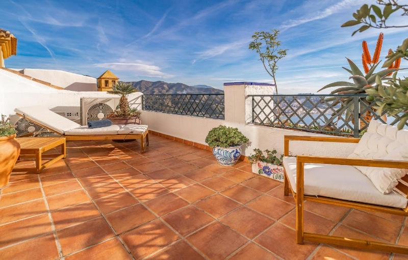 4 Bedroom Gorgeous Home In Almuñecar - image 22
