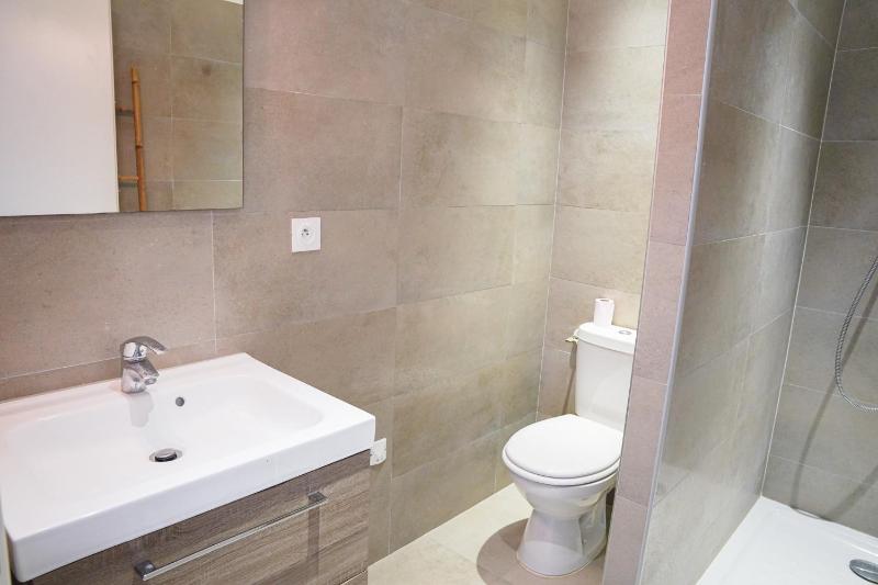Studio with Sea View (2 Adults) image 2