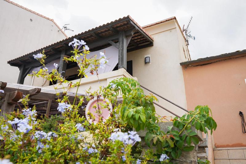 Two-Bedroom Villa with Sea View (6 Adults) image 1
