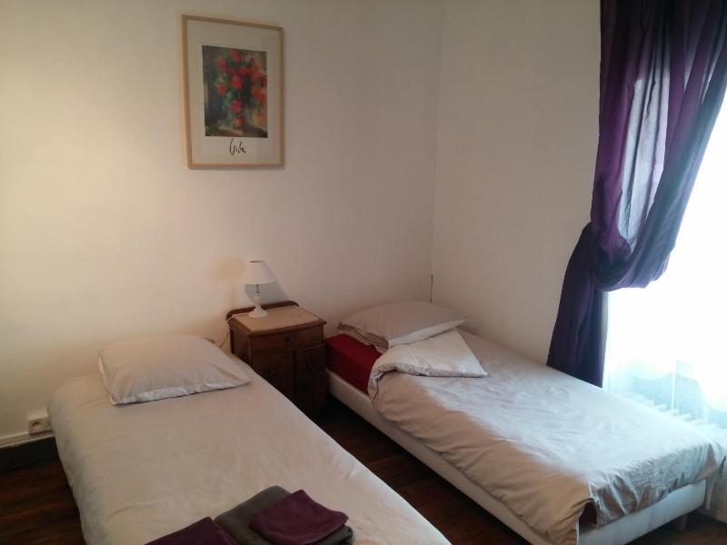 Double Room image 3