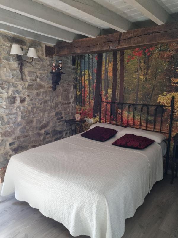 Double or Twin Room image 3