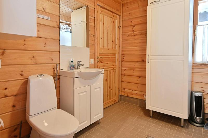 Holiday Cabin Aurora River inc Wilderness Sauna - image 30