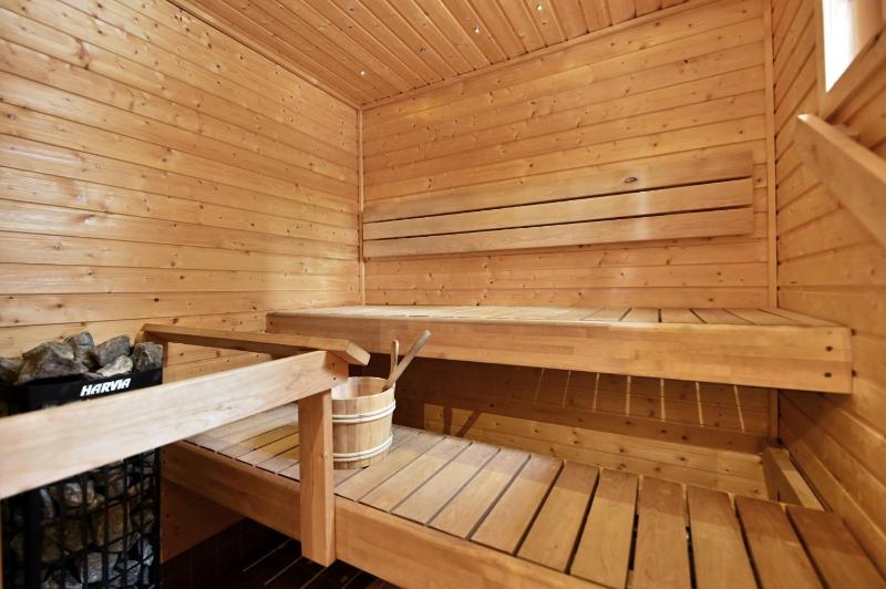Holiday Cabin Aurora River inc Wilderness Sauna - image 8