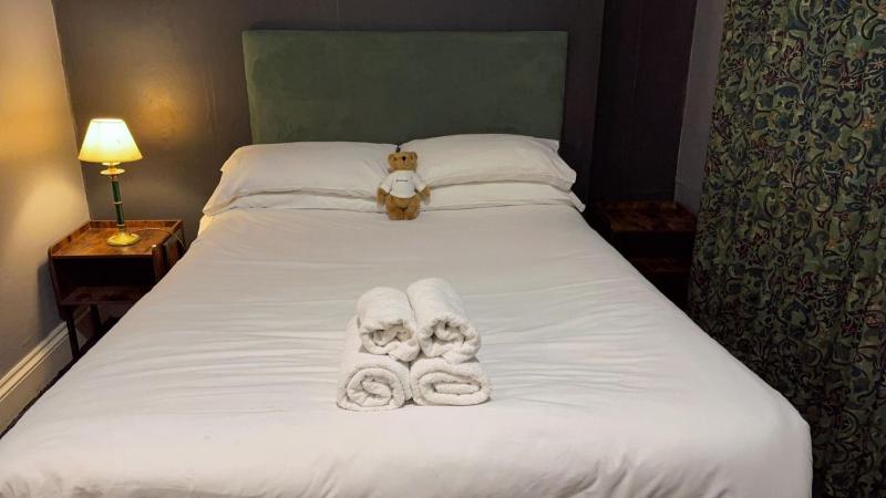 Regency Hotel - image 16