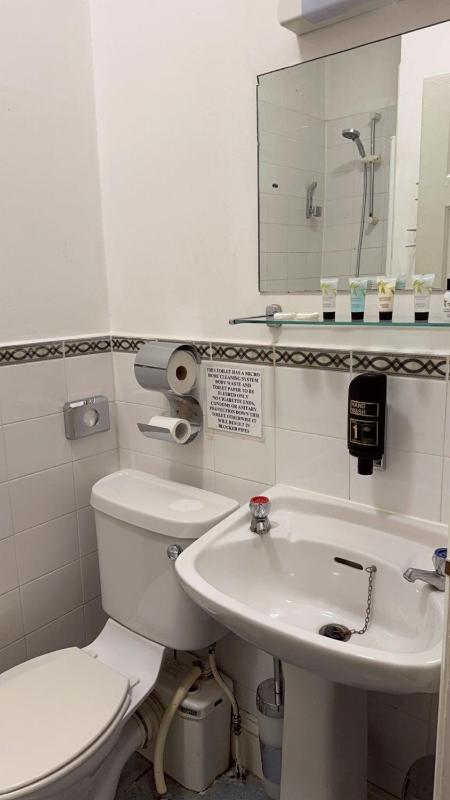 Regency Hotel - image 24