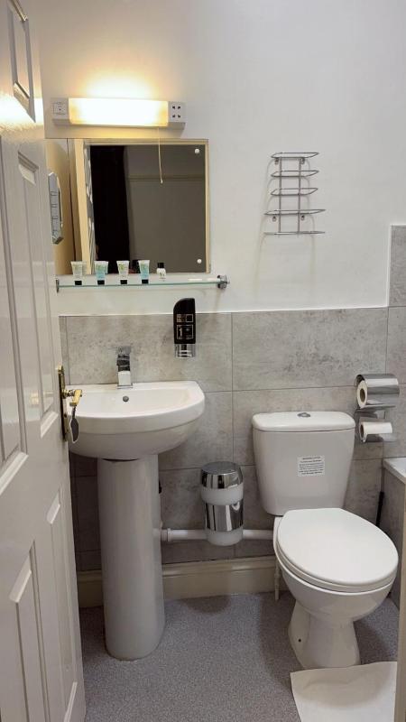 Regency Hotel - image 22