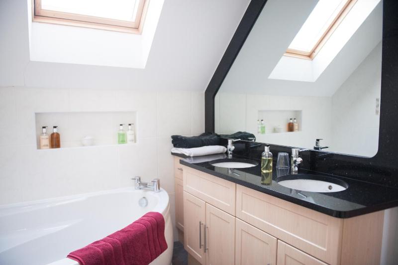 King Room image 1