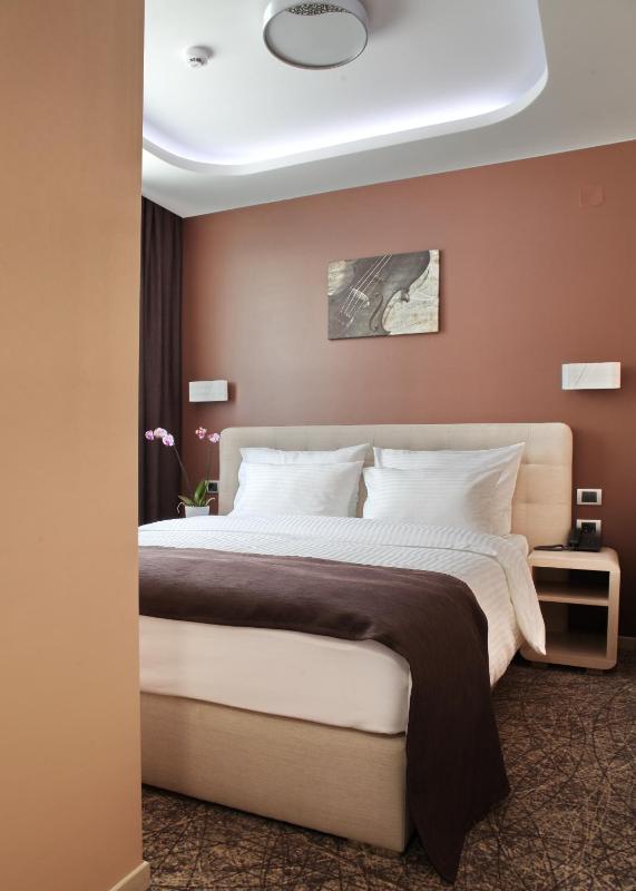Suite image 3