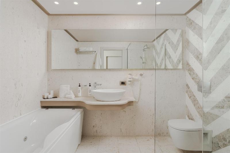 Suite image 2
