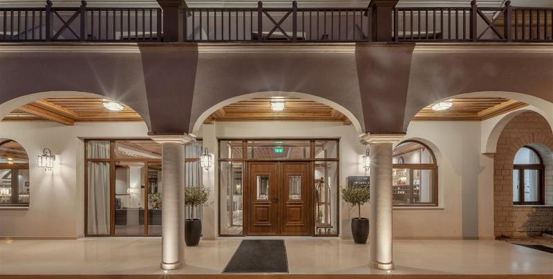 The Lake Hotel - image 27