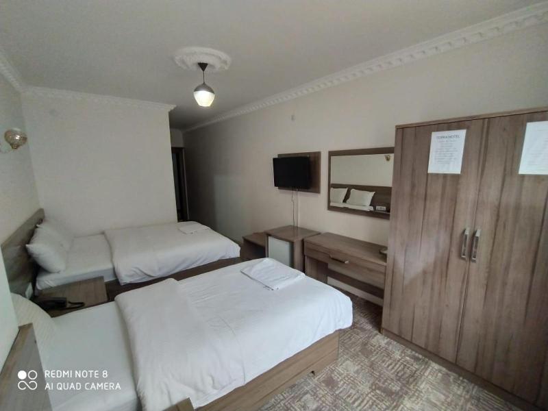 Comfort Triple Room image 4