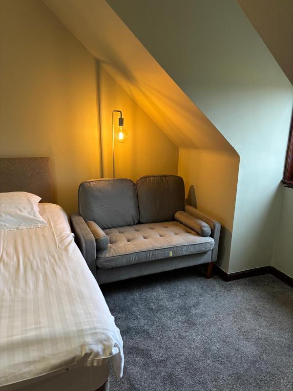 Deluxe Triple Room image 2