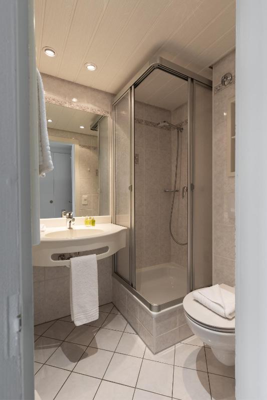 Single Room image 3