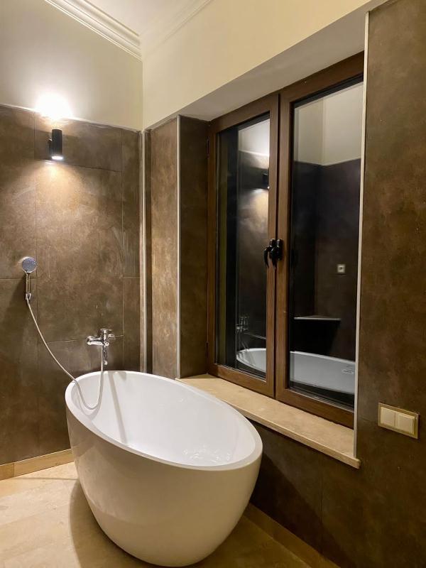 Suite with Mountain View image 3